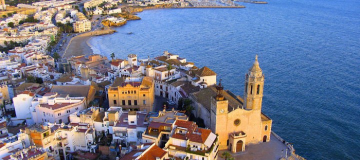 Qué hacer y visitar en Sitges, el atrevido y encantador rincón de la costa catalana