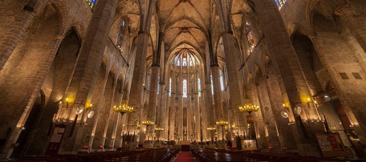 La Basilique Santa Maria del Mar, le meilleur exemple du style gothique catalán